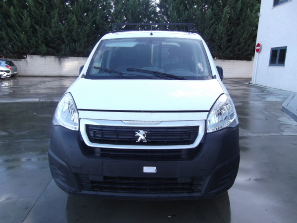Peugeot Partner AdBlue Delete & NOx Sensor Fix – Mobile Service Across England & Slough Workshop